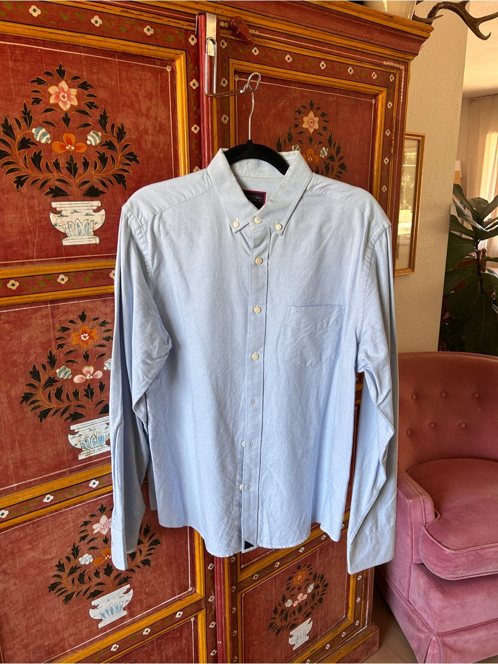 UNTUCKit Slim Fit Light Blue Button-Down Oxford Shirt